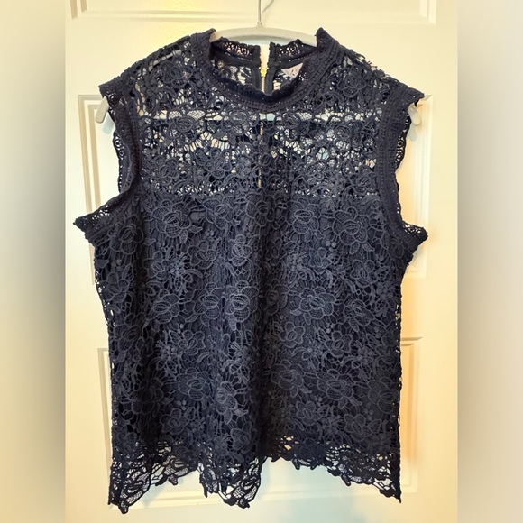 Nanette Lepore Tops - Nanette Lepore Sleeveless Lace Top Size Large